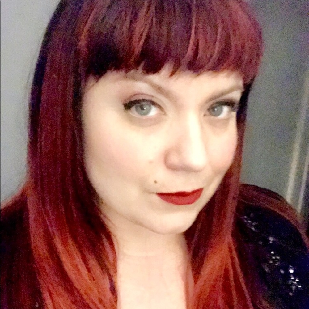 Meet your Posher, Nicole
